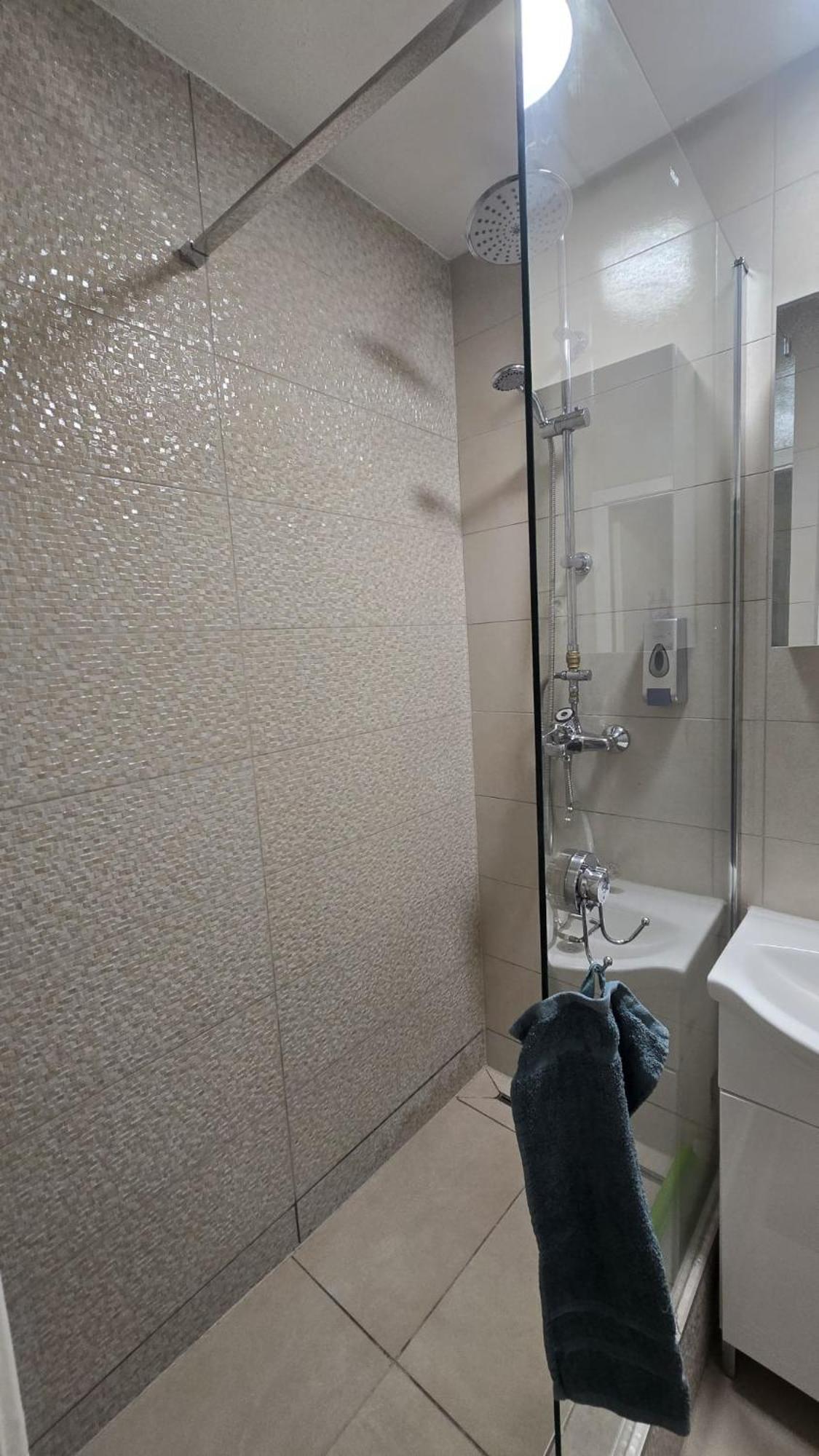 דברצן Dora Apartman Best Location & Free Parking מראה חיצוני תמונה